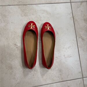 Tory Burch Red Flats with Classic Silhouette and Gold Detail